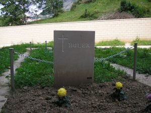 Lápida en piedra Verdú - Verdu harriko hilarria