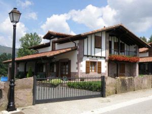 Vivenda unifamiliar - Familiabakarreko bizitegia