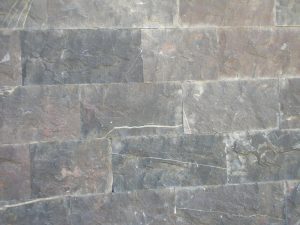 Aplacado en piedra gris Deba - Debako harri grisazko aplakatua