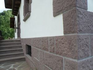 Aplacado en piedra verde Osona - Osonazko harri berdezko aplakatua